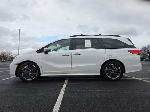 Certified 2023 Honda Odyssey Elite image 18