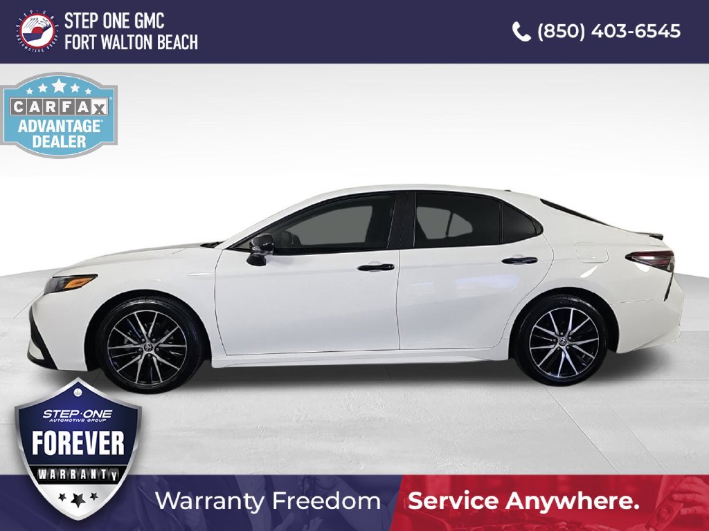 Used 2023 Toyota Camry SE FWD image 9