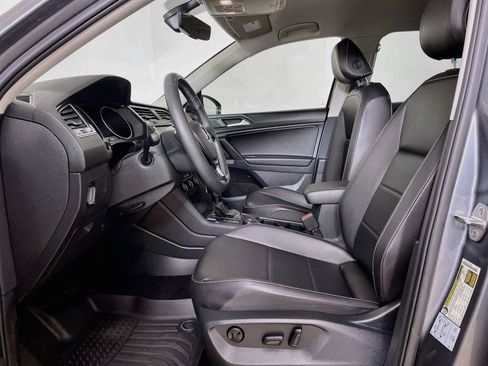 Used 2021 Volkswagen Tiguan SE AWD/4WD image 5