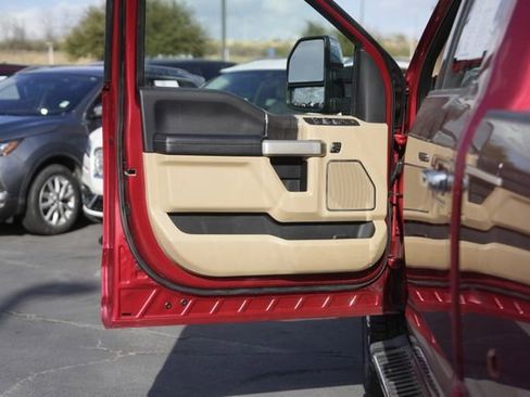 Certified 2021 Ford F250 Lariat w/ Lariat Ultimate Package image 30