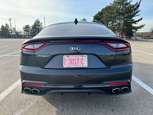 Used 2019 Kia Stinger RWD image 10