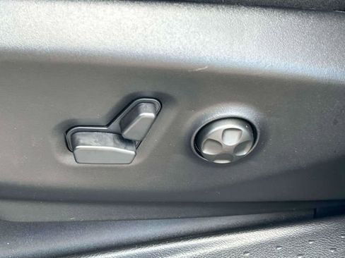 New 2026 Chrysler Pacifica Select image 14