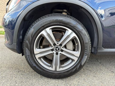 Used 2019 Mercedes-Benz GLC 300 4MATIC image 37