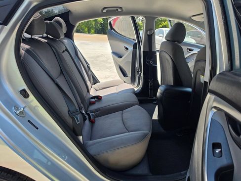 Used 2013 Hyundai Elantra GLS FWD image 28
