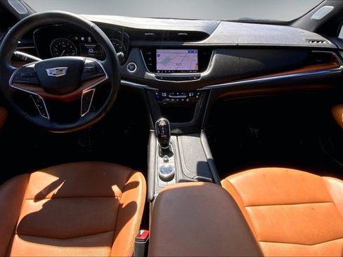 Used 2023 Cadillac XT5 Premium Luxury w/ Technology Package AWD/4WD image 15
