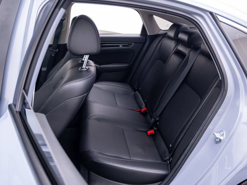 Used 2024 Honda Civic Touring image 16