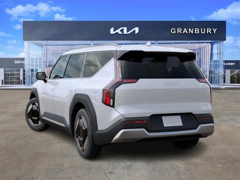New 2026 Kia EV9 Wind image 5