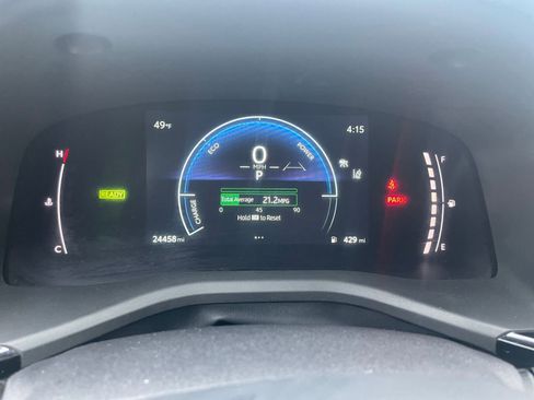 Used 2025 Toyota Camry LE image 38