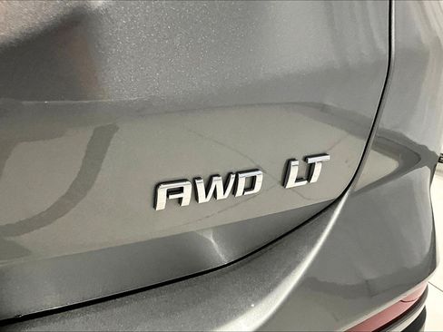 Used 2024 Chevrolet Equinox LT AWD/4WD image 24