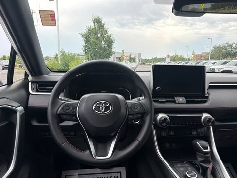 Used 2025 Toyota RAV4 SE AWD/4WD image 22