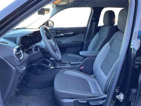 Used 2024 Chevrolet TrailBlazer LS image 9