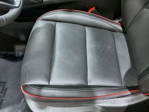 Used 2023 Buick Envision Essence w/ Technology Package I AWD/4WD image 20