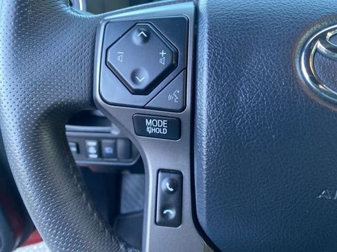Used 2019 Toyota Tacoma TRD Sport image 27