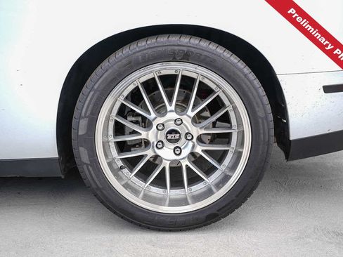 Used 2020 Dodge Challenger SXT RWD image 10