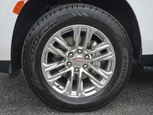 Used 2021 GMC Yukon SLT w/ SLT Luxury Plus Package image 33