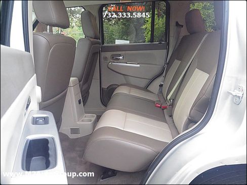 Used 2008 Jeep Liberty Limited w/ Premium Group image 15