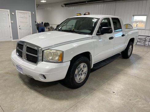 Used 2006 Dodge Dakota SLT image 3