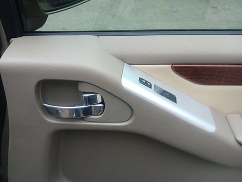 Used 2009 Nissan Pathfinder LE RWD image 49
