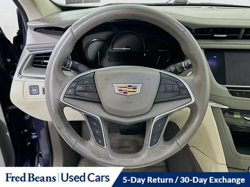 Used 2018 Cadillac XT5 Luxury w/ Driver Awareness Package AWD/4WD image 16