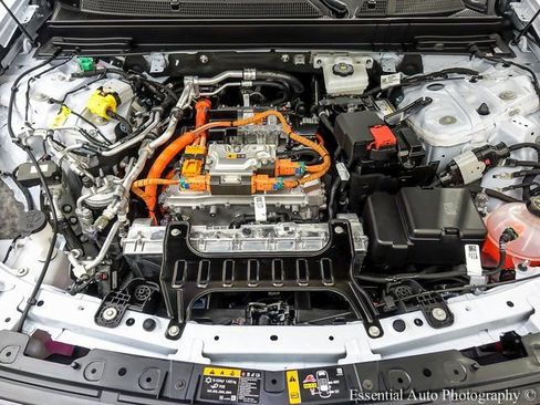 New 2026 Cadillac Lyriq V w/ LPO, Floor Liner Package image 21