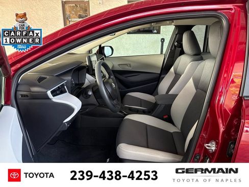Used 2025 Toyota Corolla LE FWD image 13
