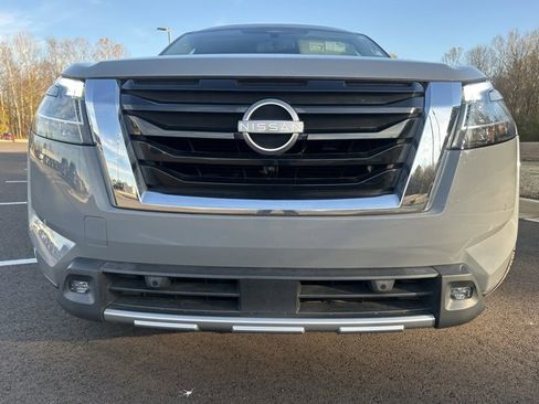 Used 2022 Nissan Pathfinder Platinum w/ Cargo Package image 22