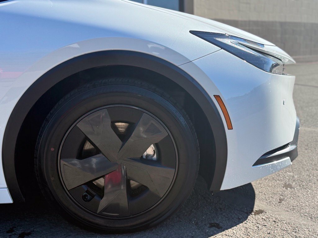 Used 2025 Toyota Prius Plug-In Hybrid FWD image 2