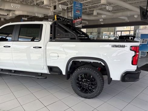 New 2026 Chevrolet Silverado 2500 LT w/ Trail Boss Package AWD/4WD image 3