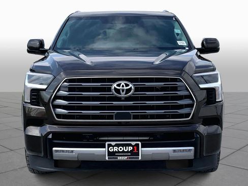 Used 2023 Toyota Sequoia Limited image 4