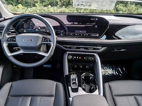 New 2025 Audi Q5 Premium image 12