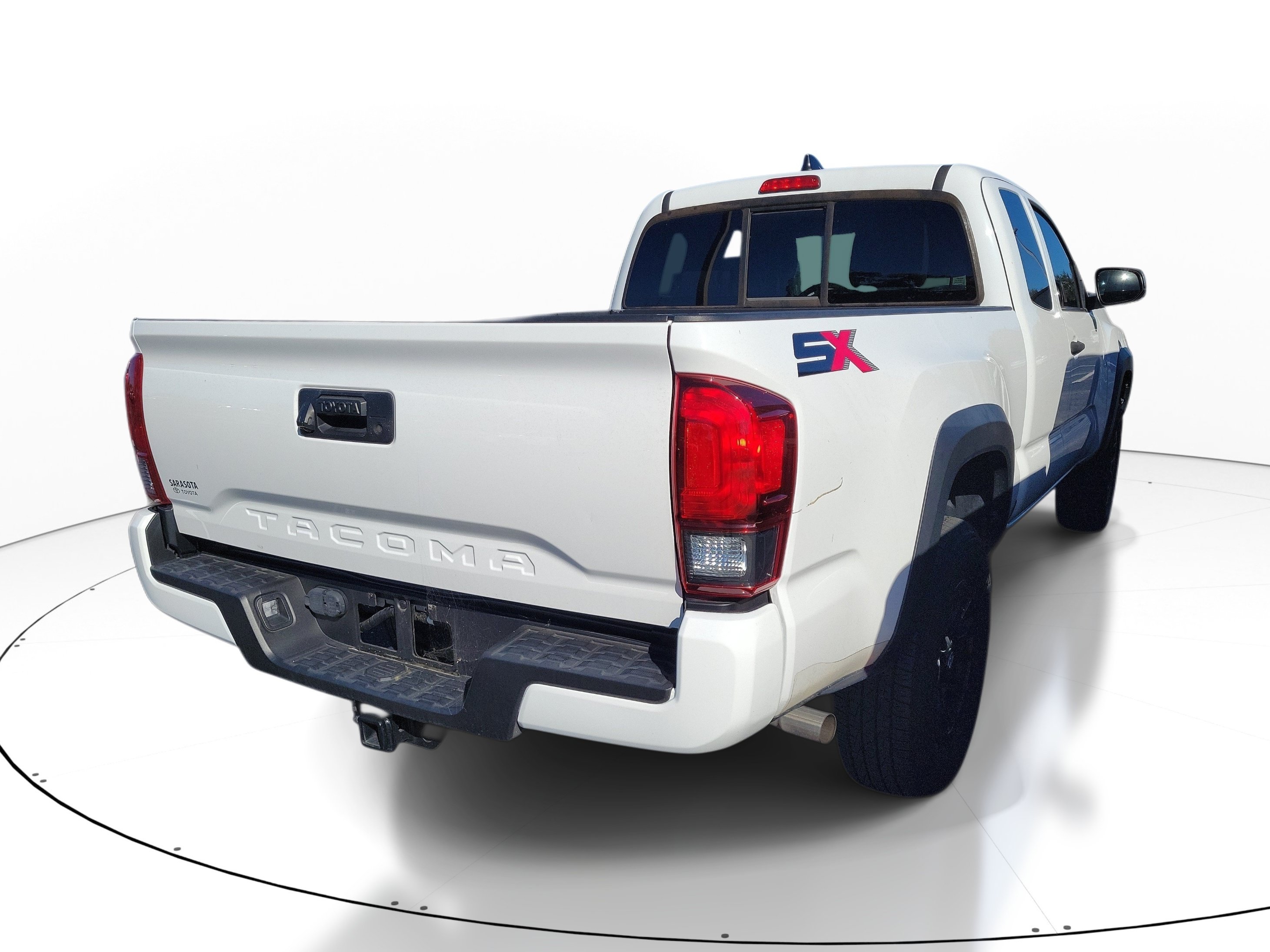 Used 2022 Toyota Tacoma SR w/ SX Package RWD image 9