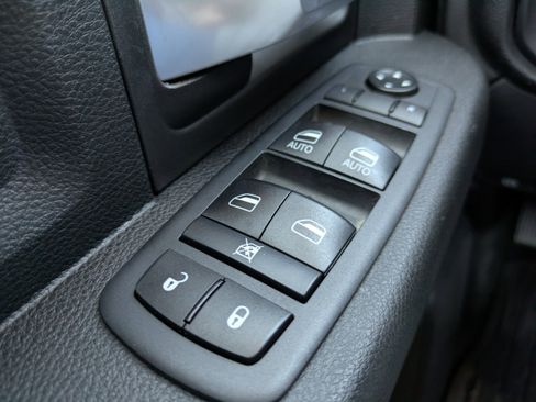 Used 2019 RAM 2500 Tradesman image 17