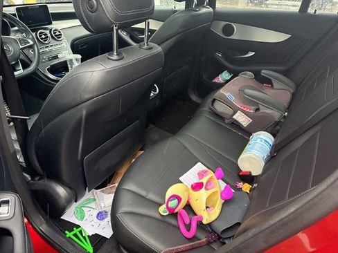 Used 2019 Mercedes-Benz GLC 300 image 6