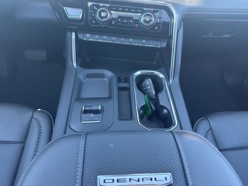 New 2025 GMC Sierra 2500 Denali w/ Technology Package image 15