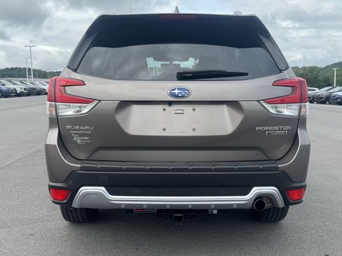 Certified 2023 Subaru Forester Touring AWD/4WD image 4