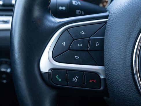 Used 2018 Jeep Compass Latitude w/ Popular Equipment Group image 23