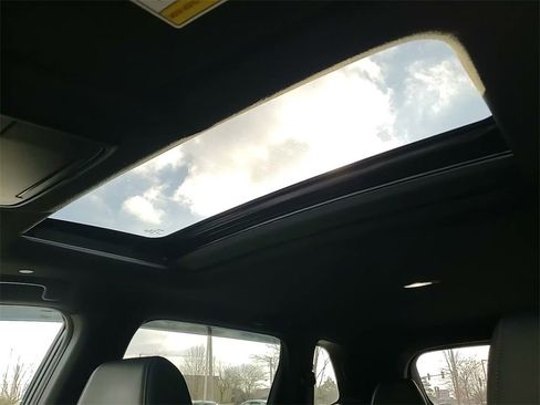 Used 2024 Honda CR-V Sport Touring image 31