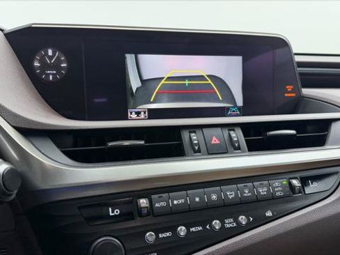 Used 2019 Lexus ES 350 w/ Premium Package FWD image 27