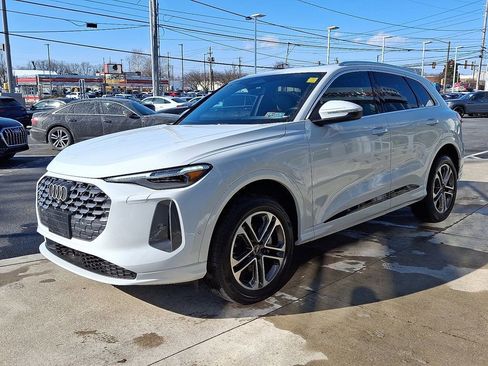 New 2025 Audi Q5 Premium Plus image 3