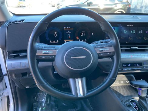 Used 2025 Hyundai Kona SEL image 28