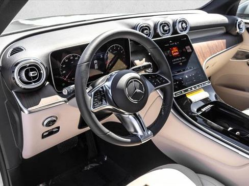 Certified 2026 Mercedes-Benz GLC 300 4MATIC image 9