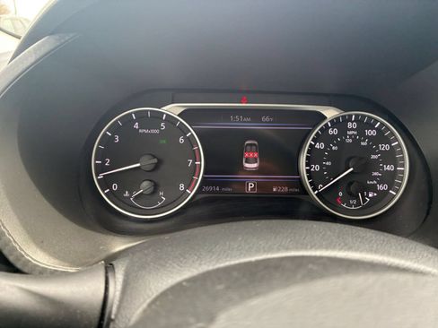 Used 2025 Nissan Sentra SV FWD image 38