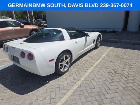 Used 2004 Chevrolet Corvette Coupe image 19
