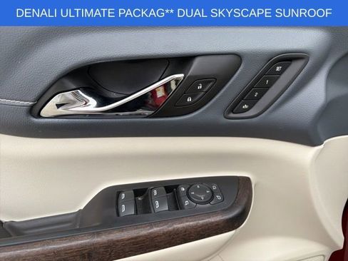 Used 2023 GMC Acadia Denali w/ Denali Ultimate Package image 25