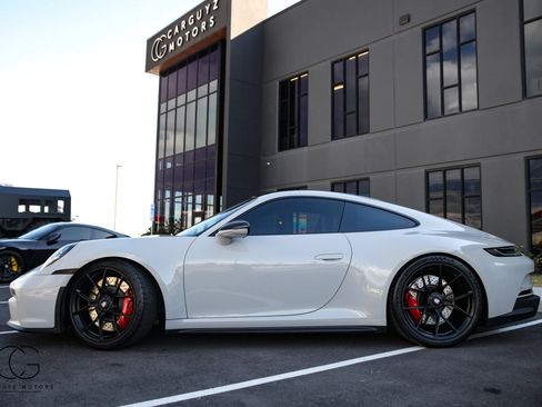Used 2022 Porsche 911 GT3 RWD image 11