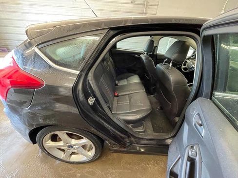 Used 2012 Ford Focus Titanium image 27