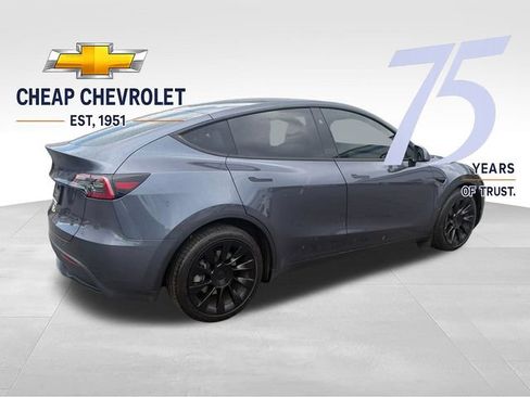 Used 2023 Tesla Model Y Long Range AWD/4WD image 5