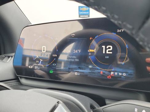 New 2025 Chevrolet Silverado EV LT image 15