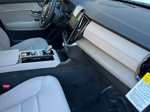 New 2026 Volvo XC90 B6 Plus AWD/4WD image 13