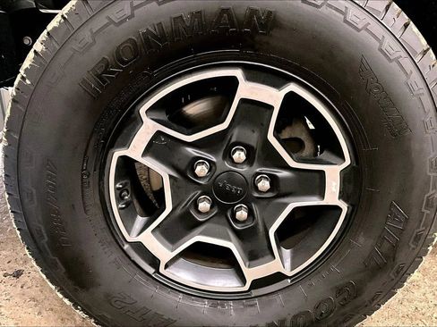 Used 2021 Jeep Gladiator Mojave image 8